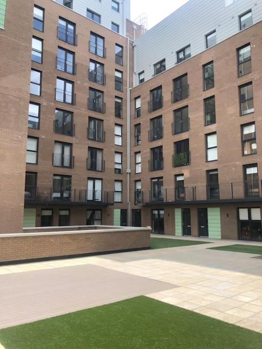 3 Bedroom Apartment Free Parking Manchester Ngoại thất bức ảnh